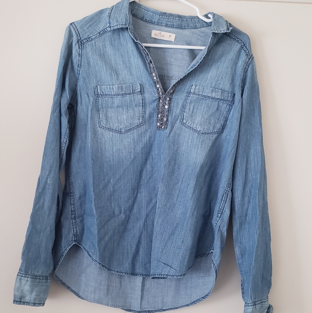 Hollister top